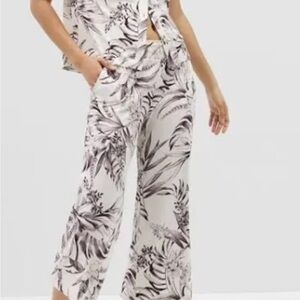 Soma NWT floral Cool Nights pajama set size XXL Palm Perfect Champagne